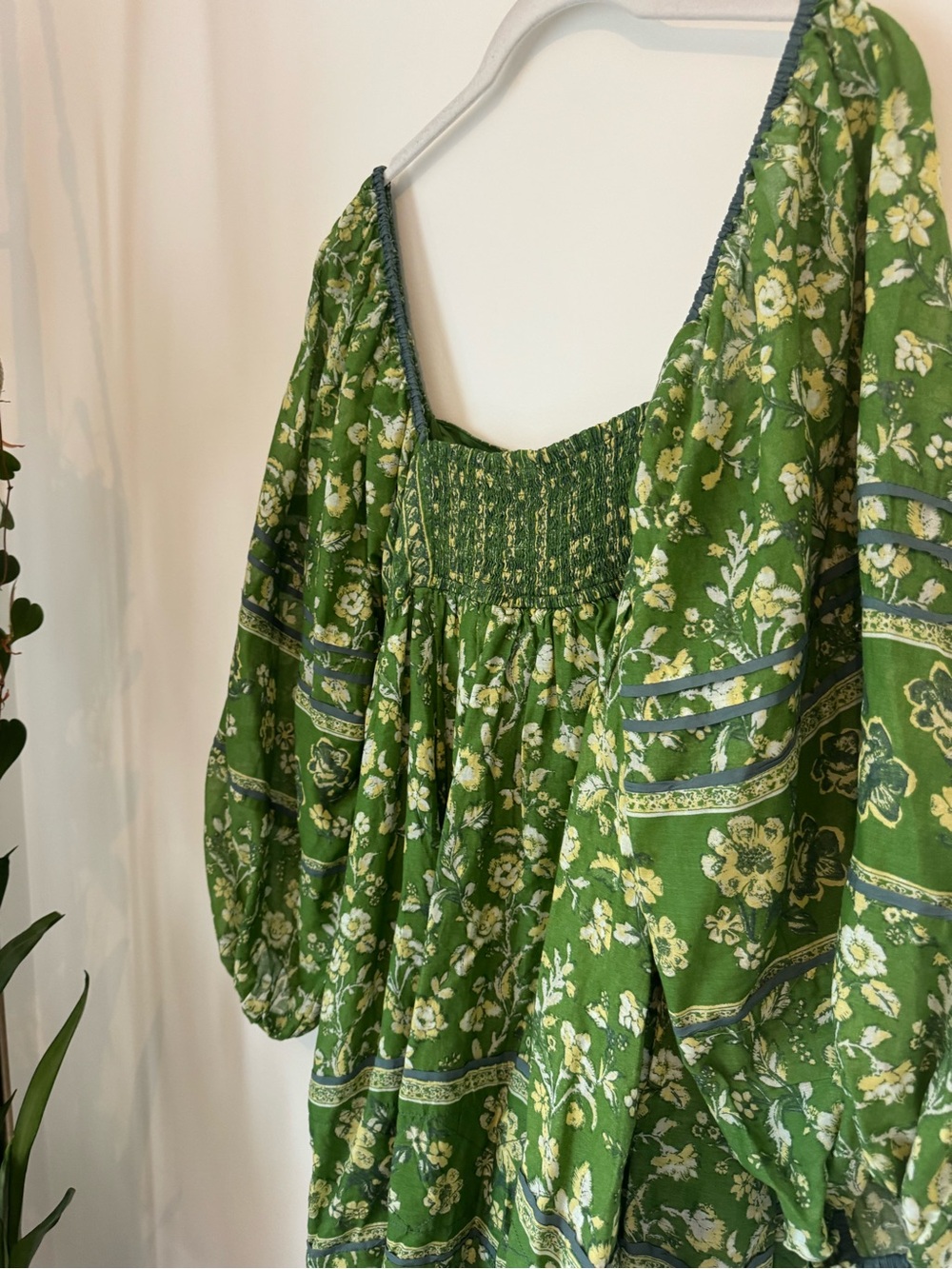 Green Floral Boho Peasant Dress, free people. Never worn. NWOT. Size: large. - Picture 3 of 3